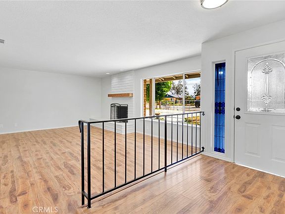 5th image of 15970 Lindero St