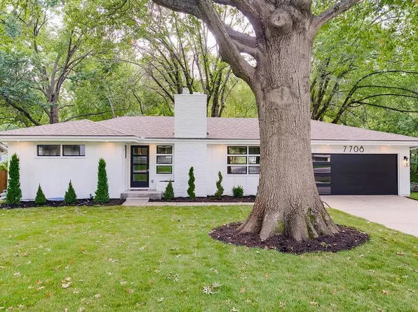 7708 Maple St, Prairie Village, KS 66208