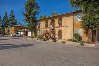 Sunny Gate Apartments — Photo 4