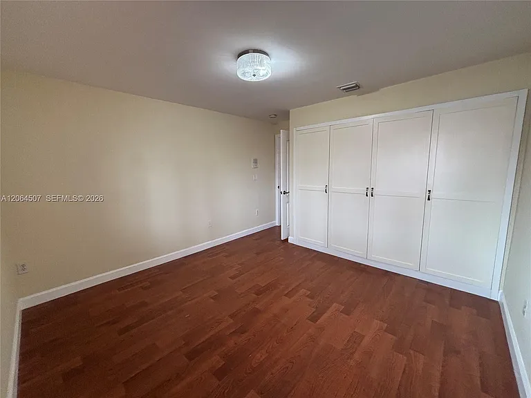 11440 NW 50th Ter — Photo 32