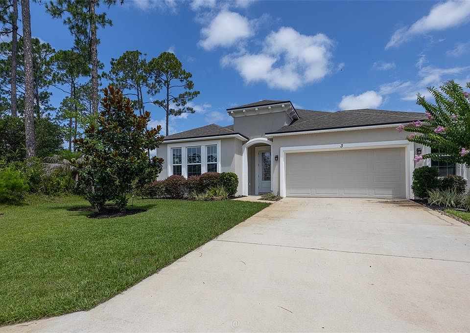 1st image of 3 Eastman Ln