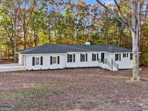 242 Seagraves Rd, Hull, GA 30646