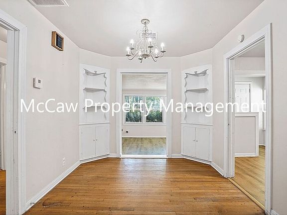 4th image of 5913 Locke Ave