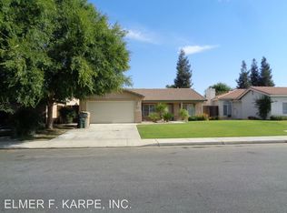 9806 Manhattan Dr, Bakersfield, CA