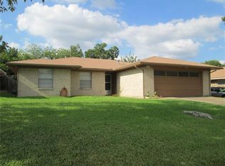 2109 Sandy Ln, Irving, TX 75060