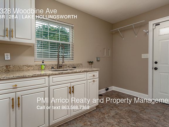 5th image of 2328 Woodbine Ave