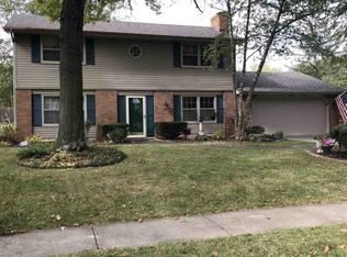 2922 Greenbriar Dr, Fort Wayne, IN 46804