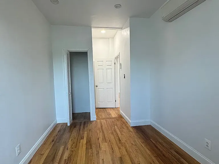 228 Monroe St #4 — Photo 9