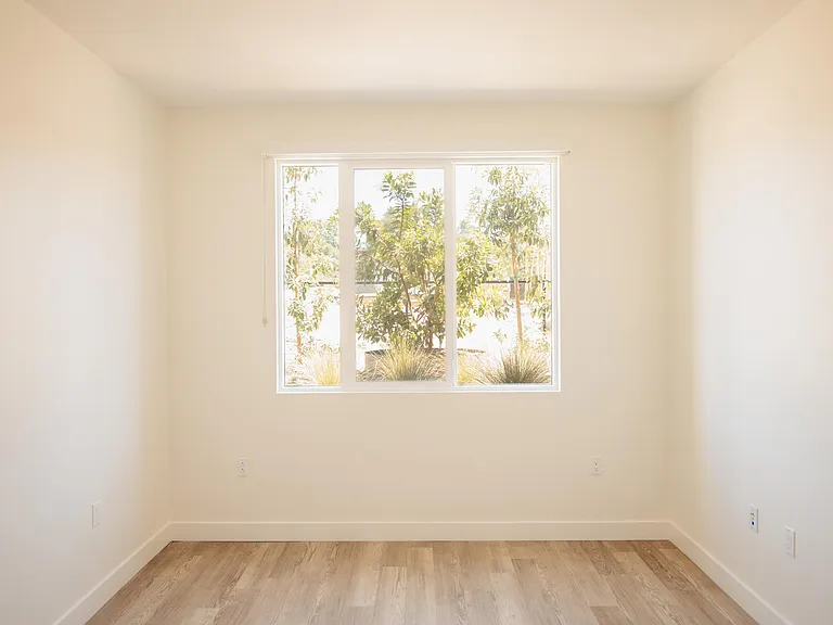 Woodlake Apartments — Photo 81
