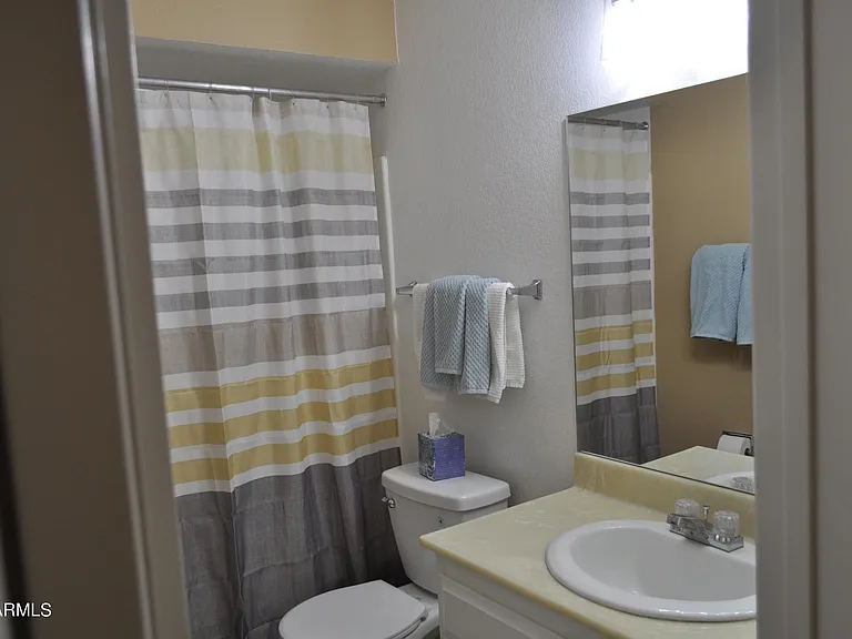 11032 N 28th Dr #303 — Photo 17