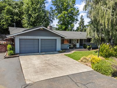 3365 Green Acres Dr, Central Pt, OR, 97502