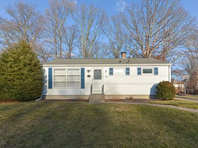 54 Crescent Ave, North Attleboro, MA, 02760