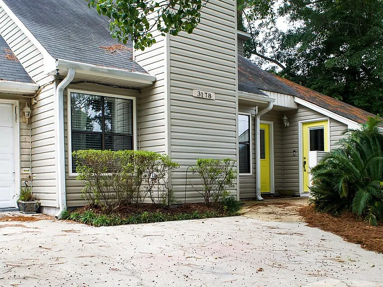 3178 Landing Pkwy — Photo 1