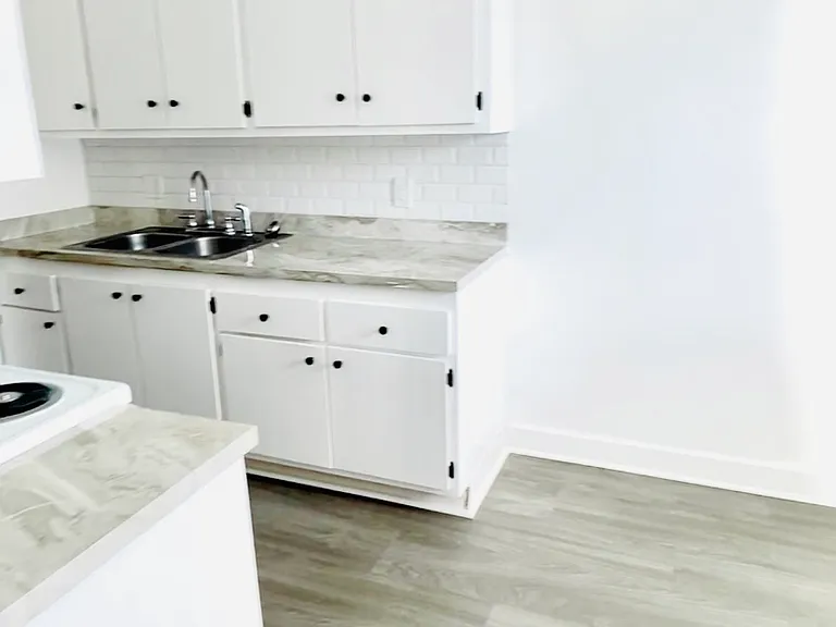 827F Cheney Hwy — Photo 8