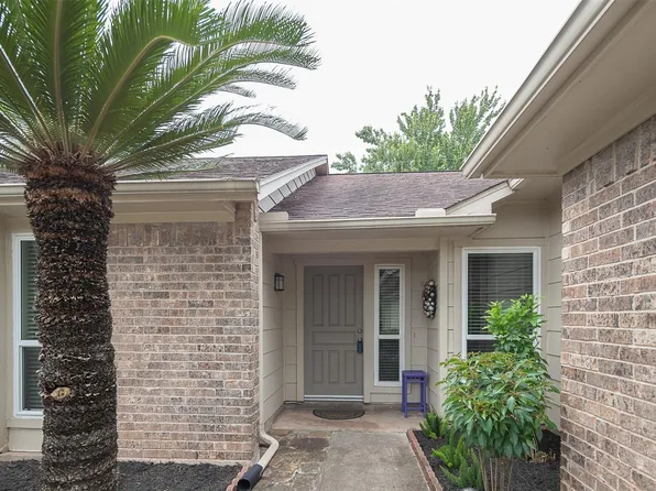 2838 Colony Dr, Sugar Land, TX 77479
