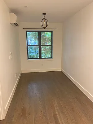 Rented by Lodger Corp | media 35