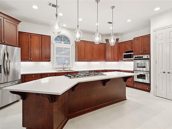 5th image of 114 Maple Ridge Way