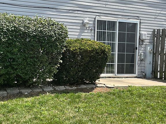 2nd image of 709 Shady Acres Ln