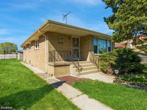 331 E 163rd St, Harvey, IL 60426