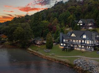 475 Toccoa River Ln, Mineral Bluff, GA 30559