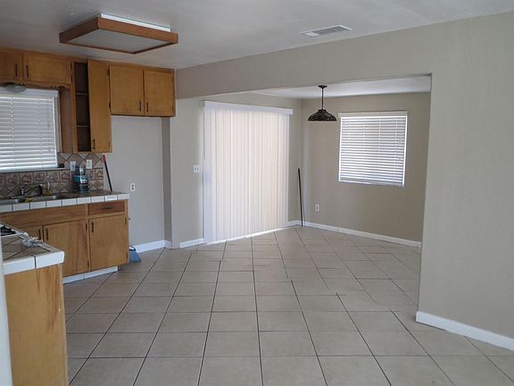 3rd image of 13202 E Cypress Ave