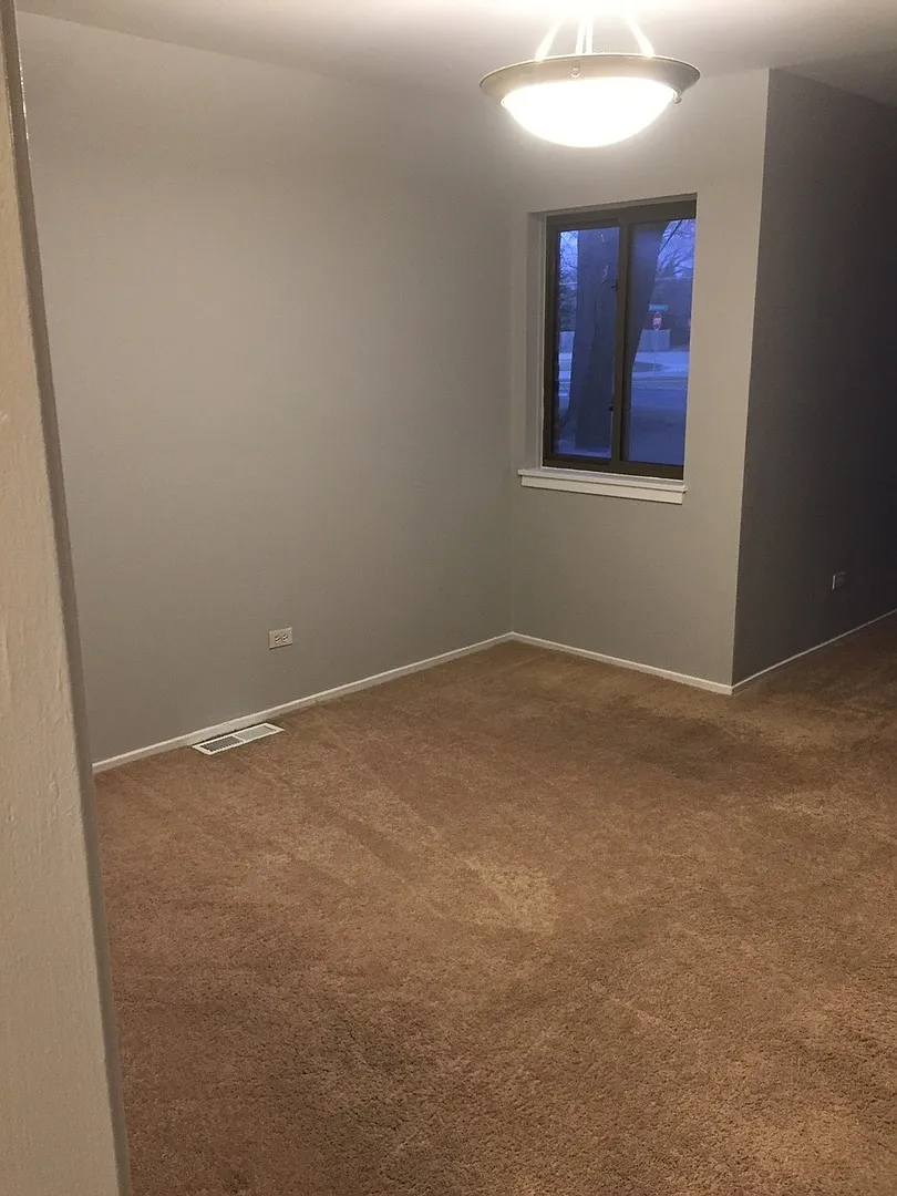 3 bed, 2.5 bath, 1600 sqft, $2,800 — Photo 3