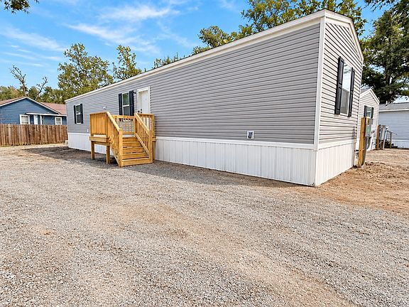 3rd image of 3910 Socastee Blvd