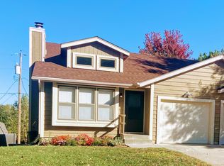 3614 SW Eveningside Dr, Topeka, KS 66614