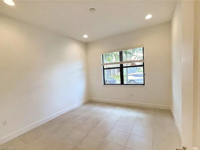 20914 Thistle Leaf Ln — Photo 11