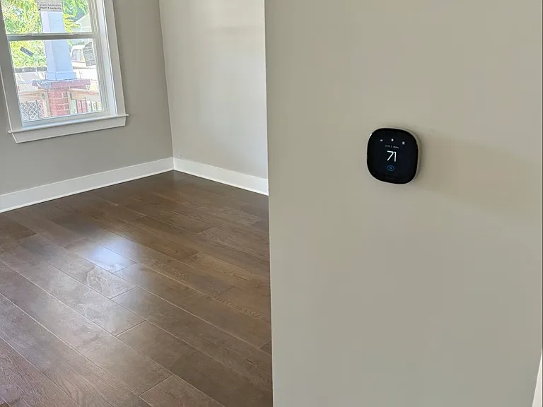 212 Glover St — Photo 10