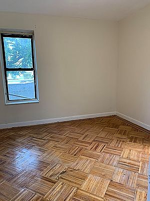 1st image of 1462 Ovington Ave #B10