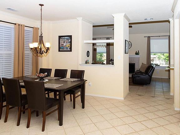 4th image of 8410 Cambria Dr