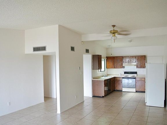 3rd image of 6953 N Village View Dr