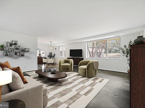 5th image of 4977 Battery Ln #1-101