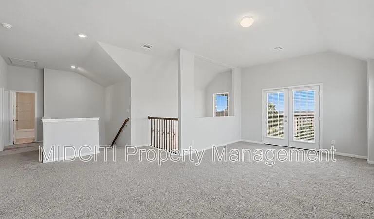1858 Lauter Ln — Photo 26