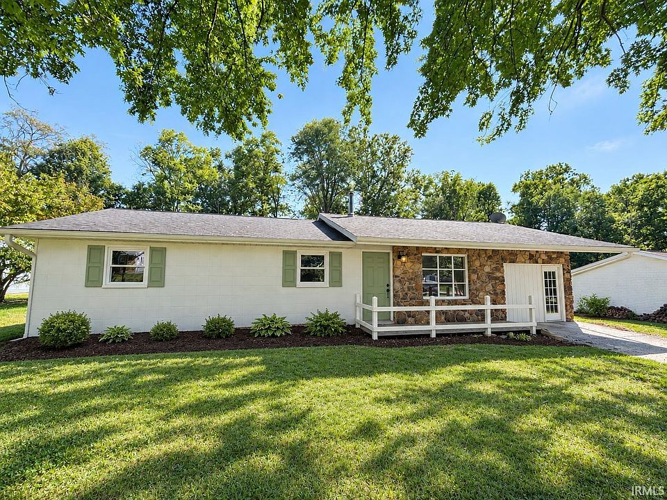 1st image of 4270 N Ridgewood Dr