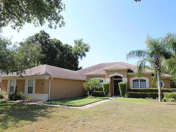 2nd image of 402 Chinahill Ct