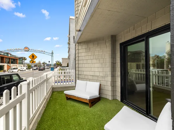 421 E Balboa Blvd, Newport Beach, CA 92661