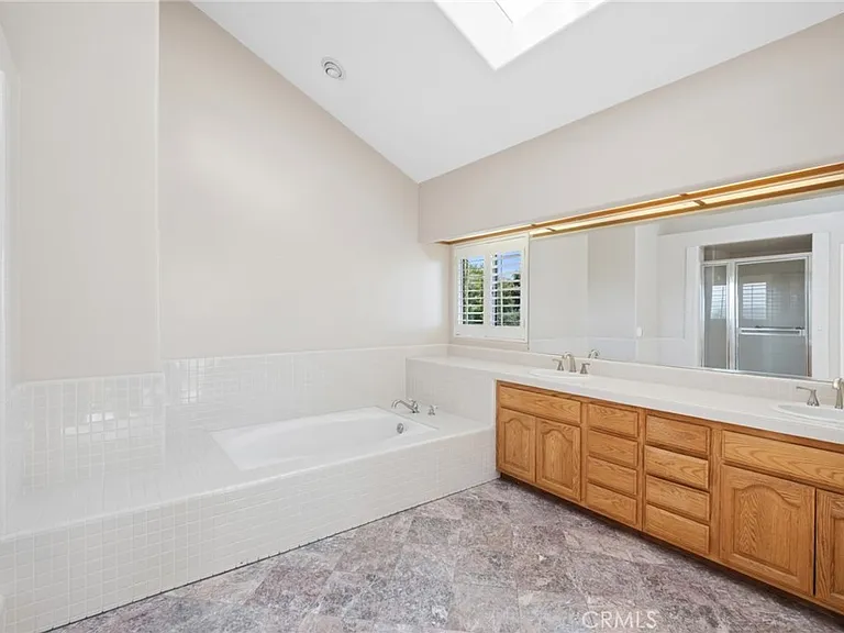 2504 N Courtland St — Photo 22