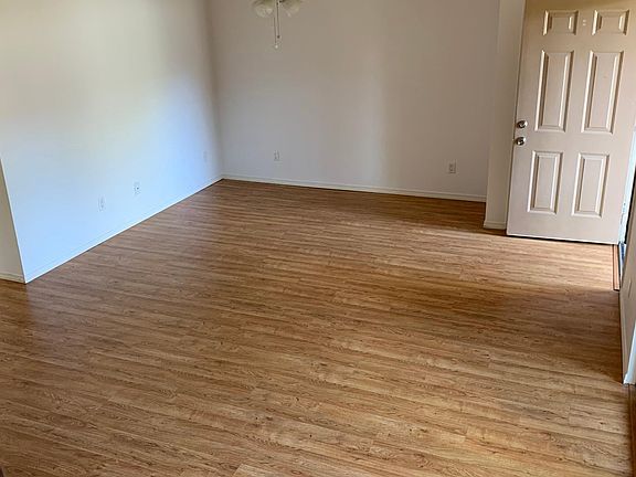 2nd image of 5801 Lowell St NE APT 26B