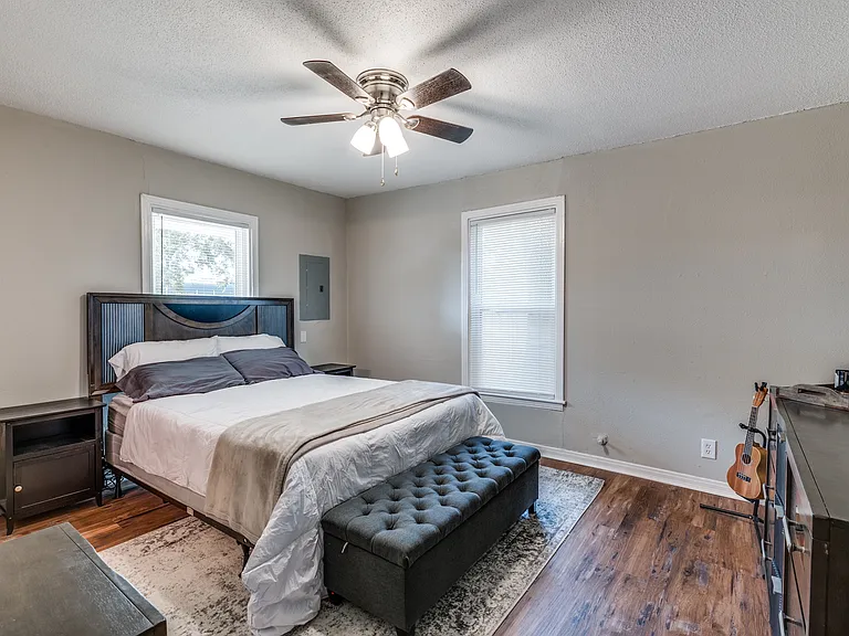 3929 Winfield Ave — Photo 6