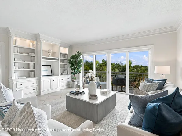 250 Bradley Pl APT 504, Palm Beach, FL 33480