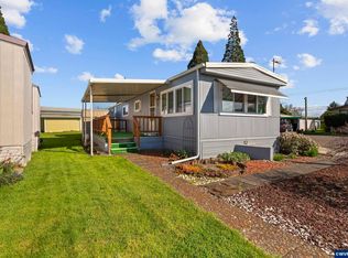 3096 Rainbow Loop, Hubbard, OR