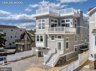 15 E 25th St, Brant Beach, NJ 08008