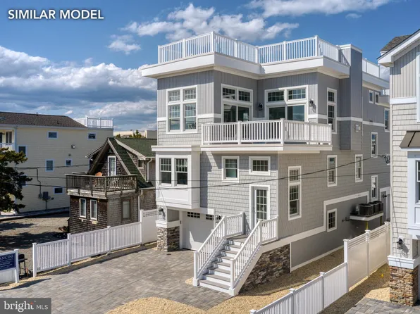 15 E 25th St, Brant Beach, NJ 08008