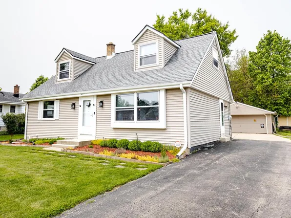 1185 Chester STREET, Brookfield, WI 53005