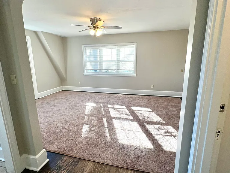 210 Pennsylvania Ave #2 — Photo 7