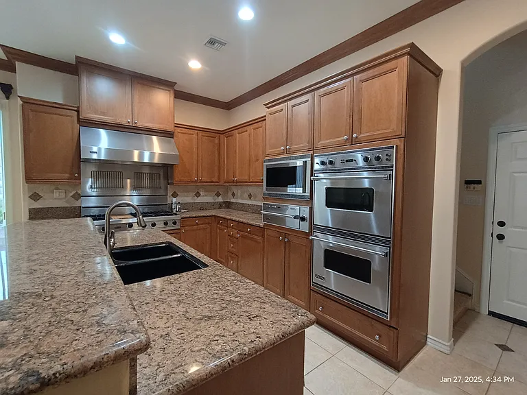 6117 Deerhill Rd — Photo 5