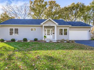 630 N Buell Ave, Aurora, IL 60506
