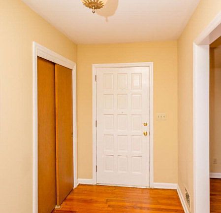 5th image of 505 Loyola Dr